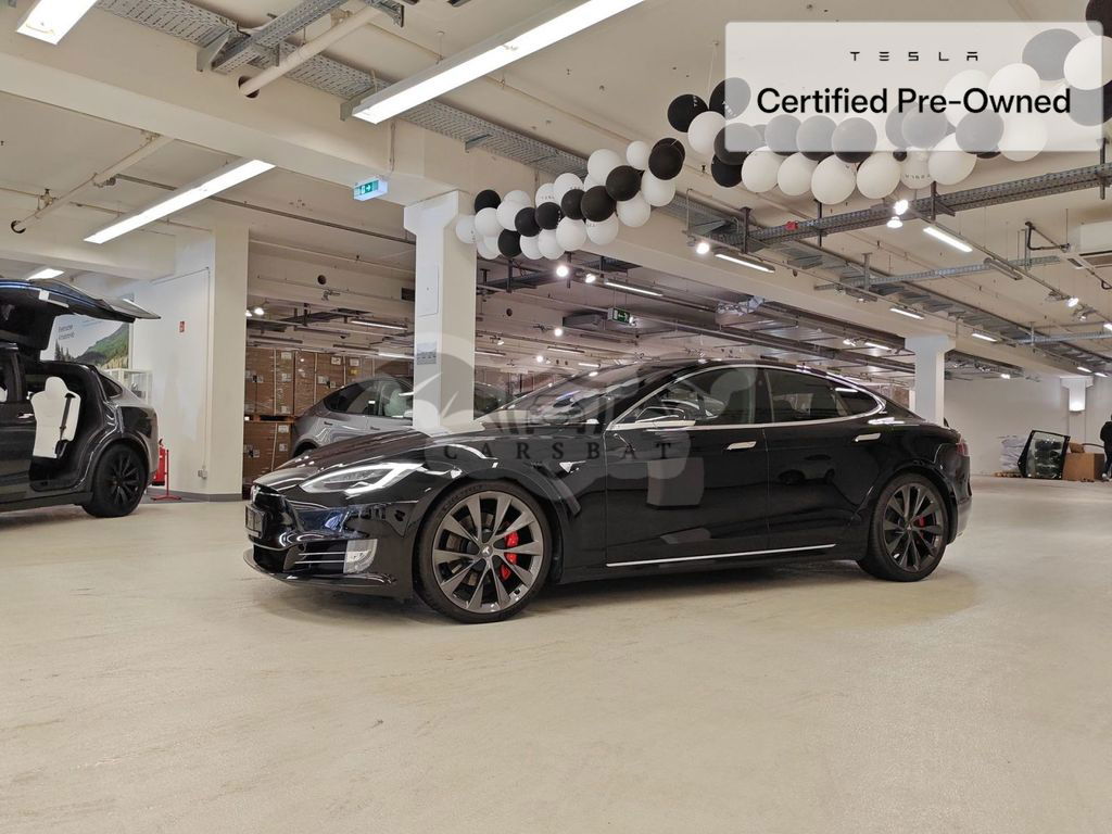 Tesla Model S 2020
