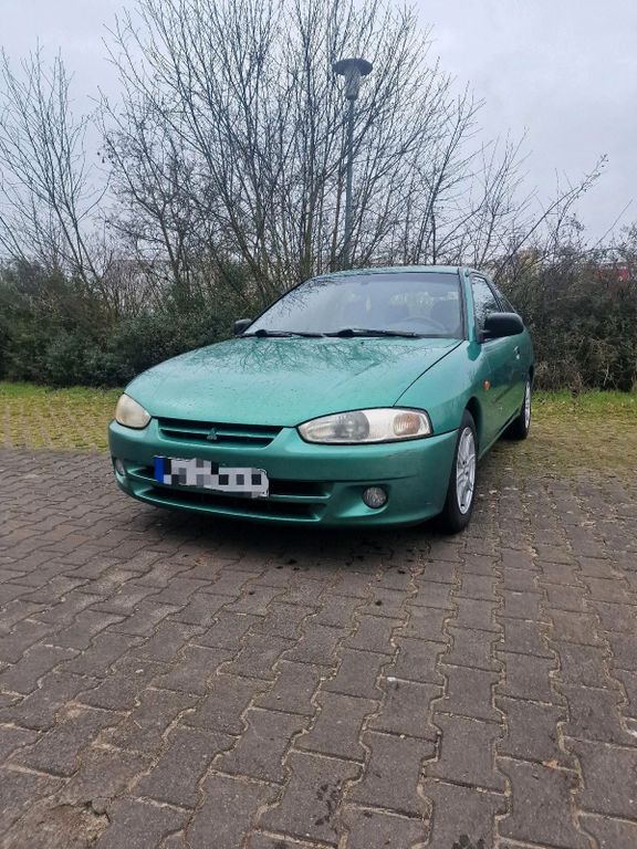 Mitsubishi Colt 1999