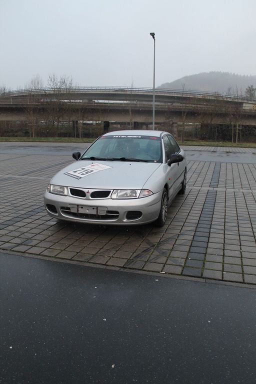 Mitsubishi Carisma 1997