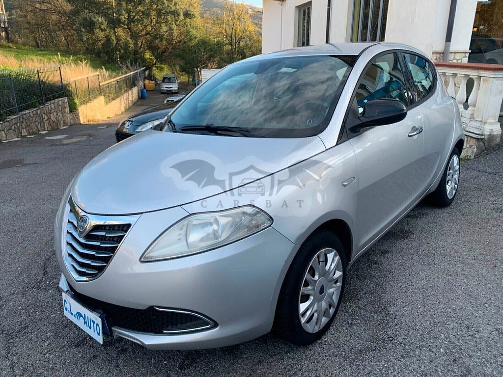 Lancia Ypsilon 2011