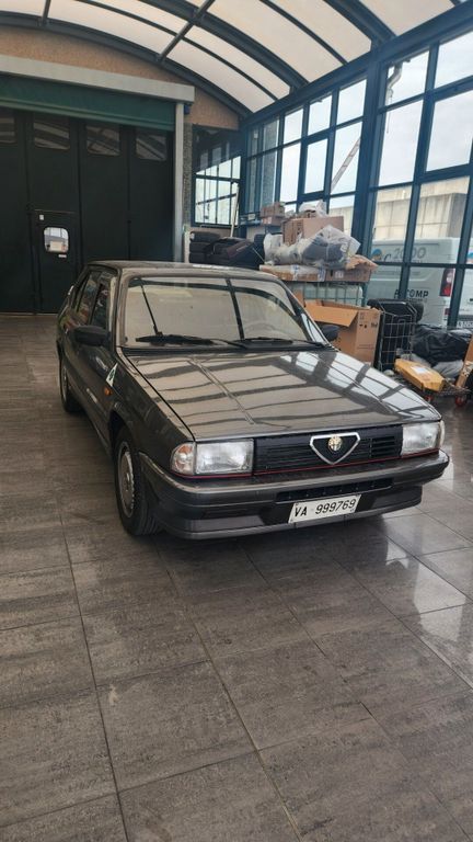 Alfa Romeo 33 1988