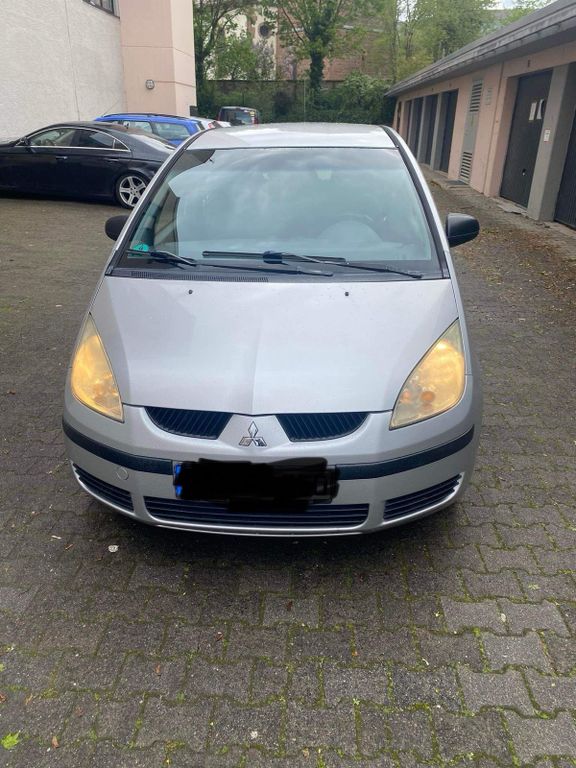 Mitsubishi Colt 2004