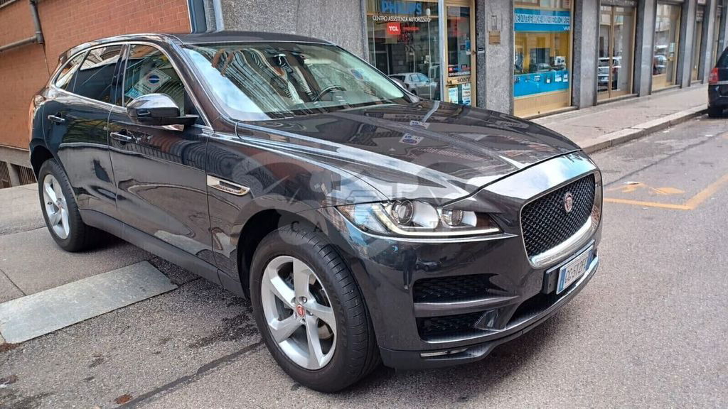 Jaguar F-Pace 2017