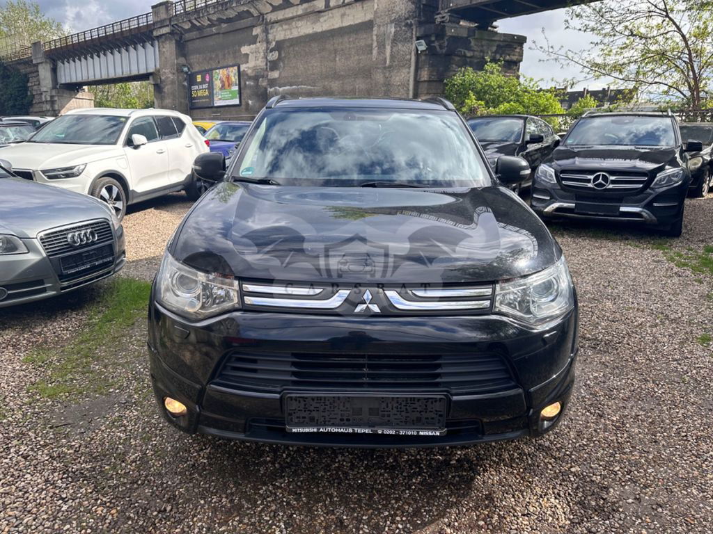 Mitsubishi Outlander 2013