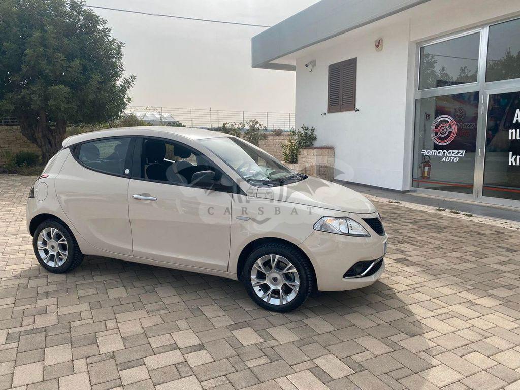 Lancia Ypsilon 2015