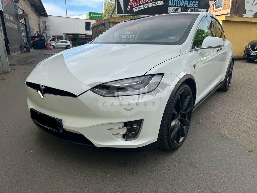 Tesla Model X 2016