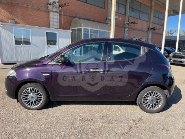 Lancia Ypsilon 2012