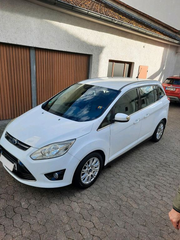 Ford Grand C-Max 2011