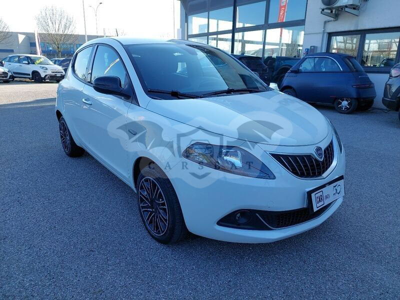 Lancia Ypsilon 2022