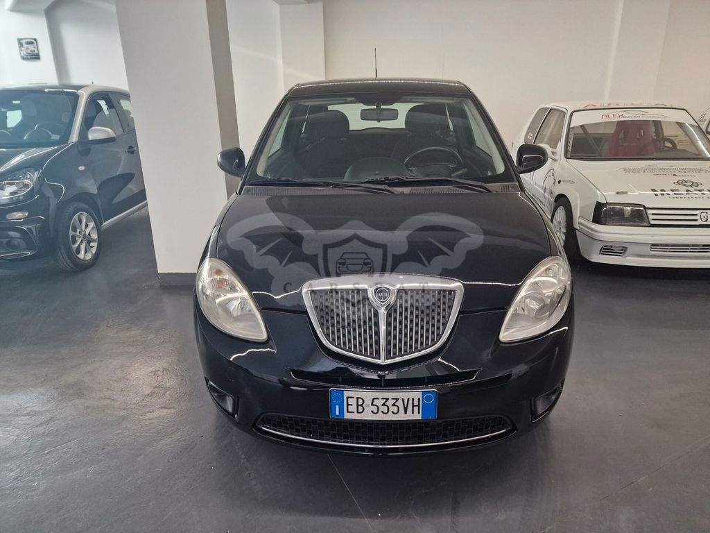 Lancia Ypsilon 2010