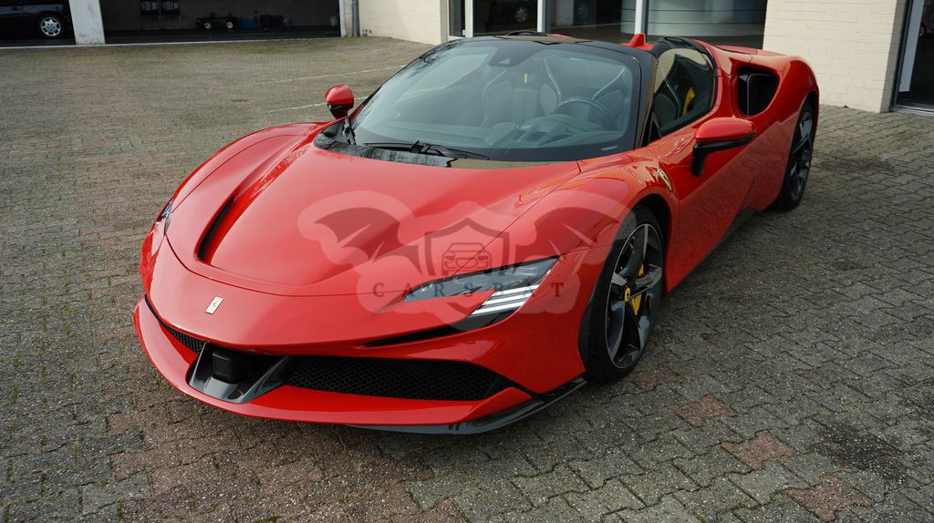 Ferrari SF90 2024