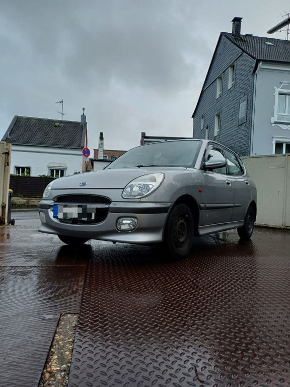 Daihatsu Sirion 2001