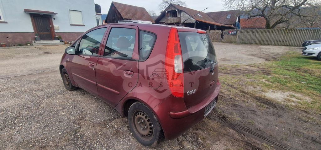 Mitsubishi Colt 2004