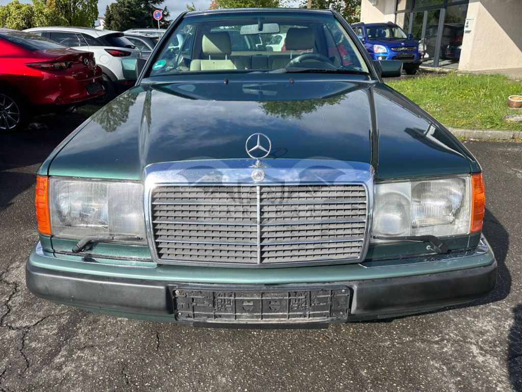 Mercedes-Benz CE 300 1991