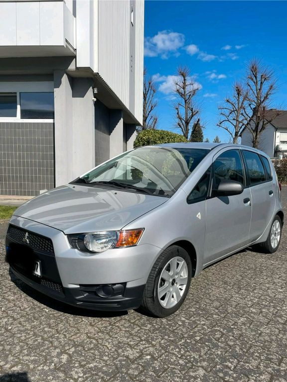 Mitsubishi Colt 2010