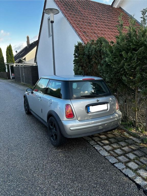 Mini One 2004