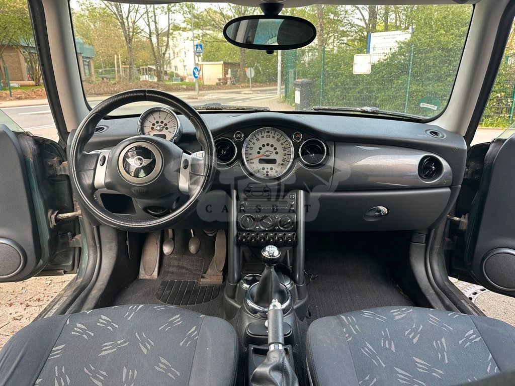 Mini One 2005