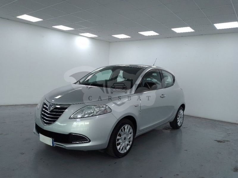 Lancia Ypsilon 2012