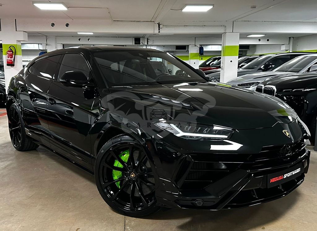 Lamborghini Urus 2024