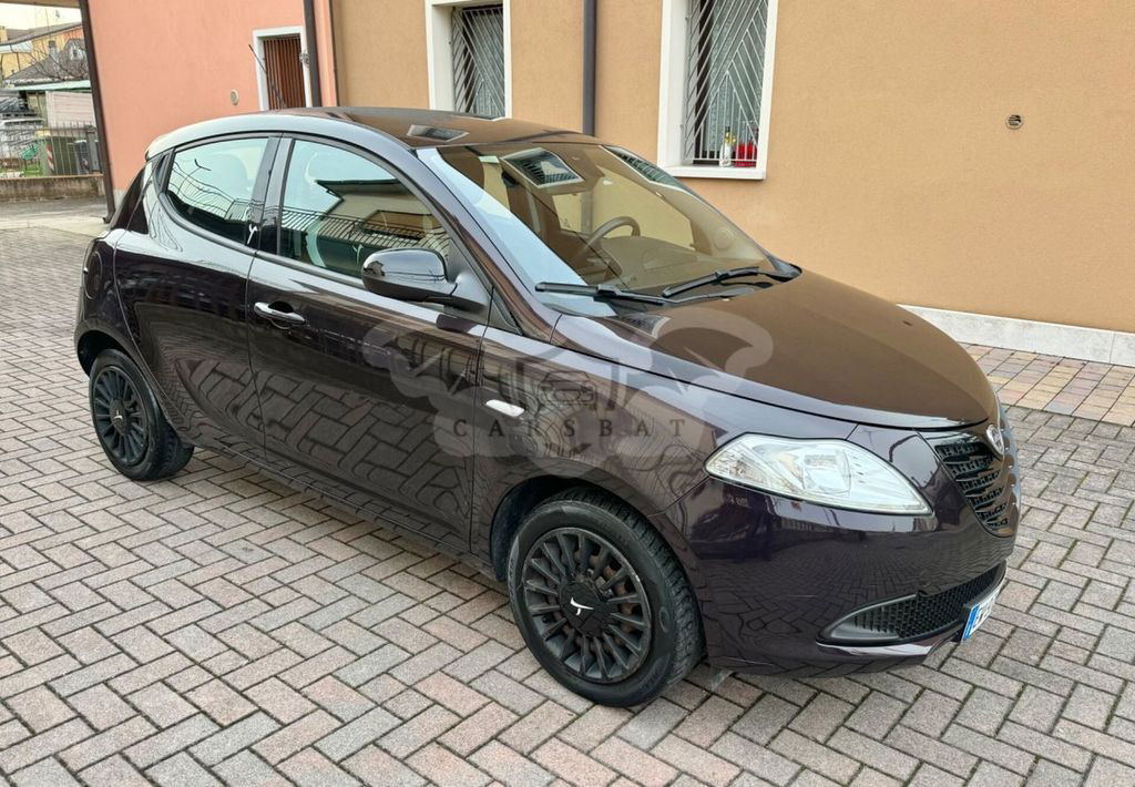 Lancia Ypsilon 2014