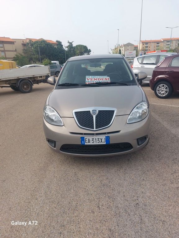 Lancia Ypsilon 2010