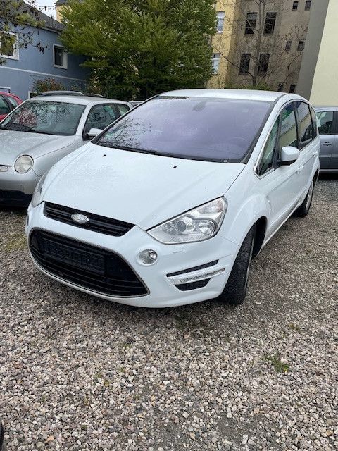 Ford S-Max 2012