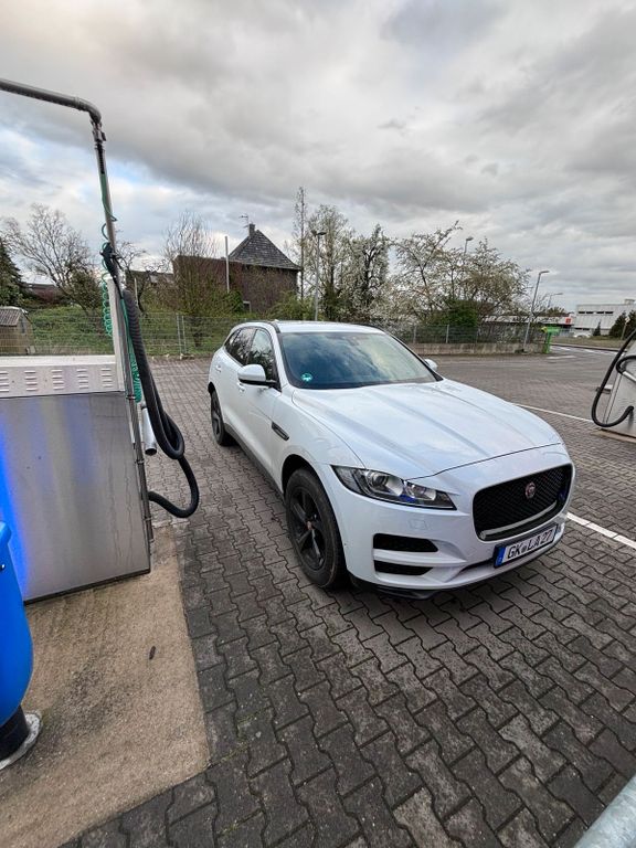 Jaguar F-Pace 2017