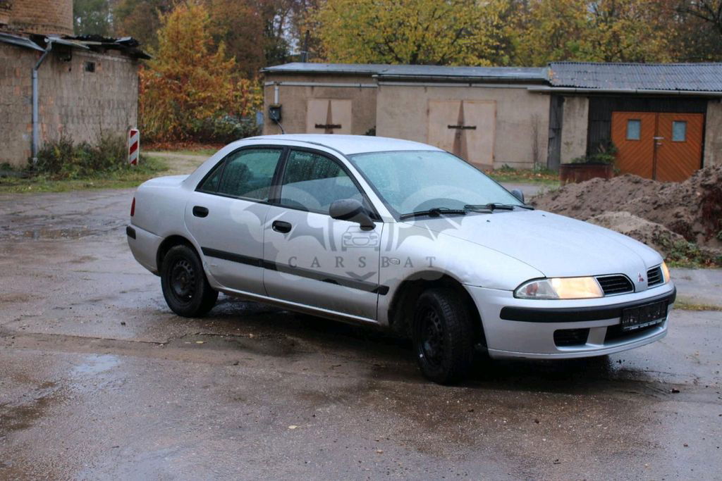Mitsubishi Carisma 1999