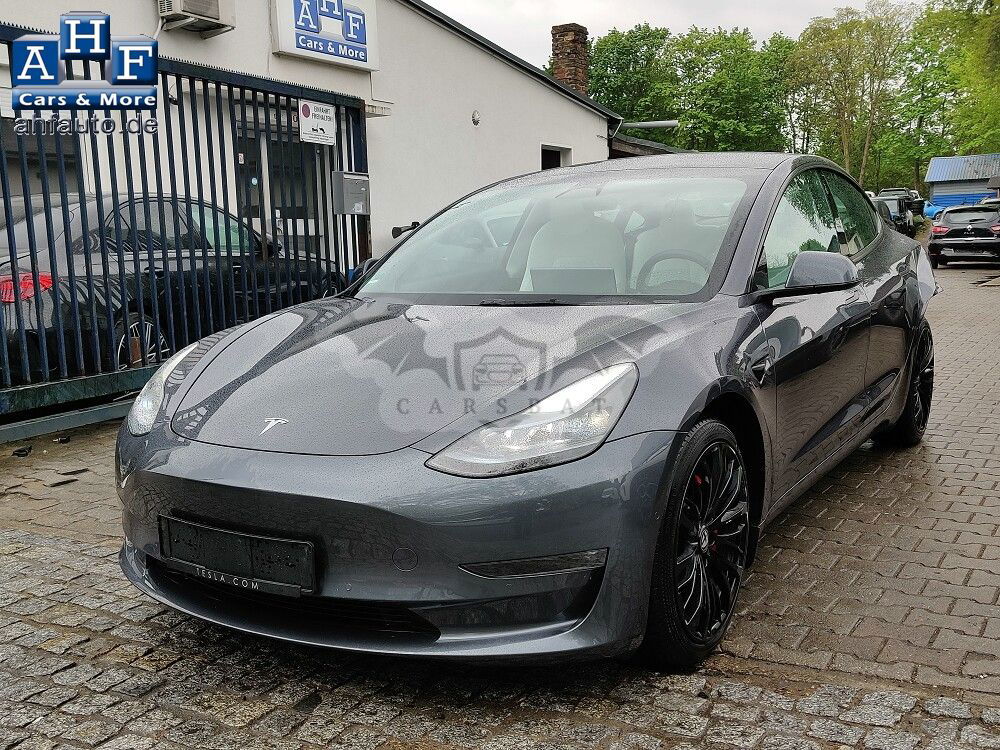 Tesla Model 3 2022