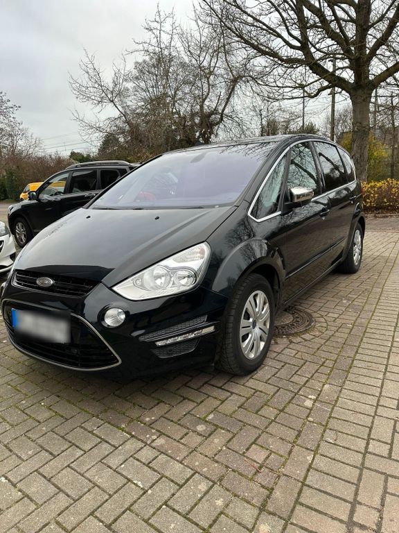 Ford S-Max 2012
