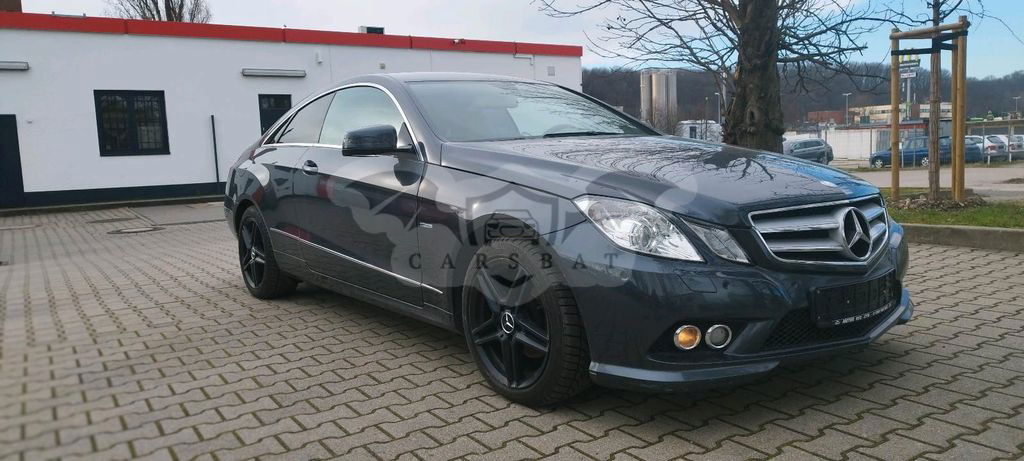 Mercedes-Benz V 200 2011