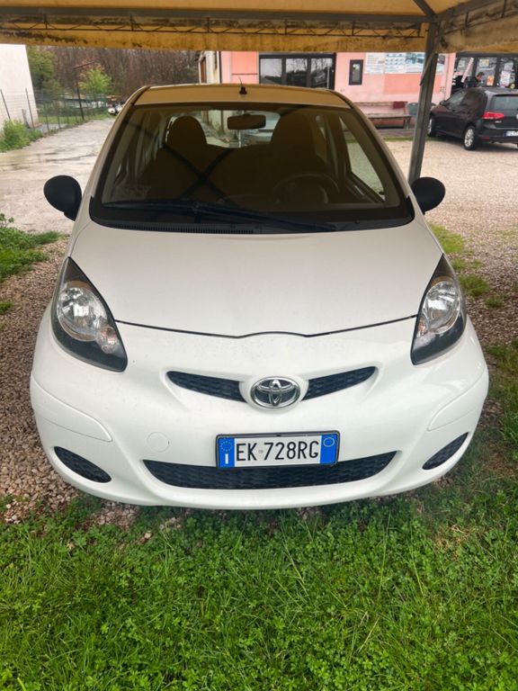 Toyota Aygo X 2011