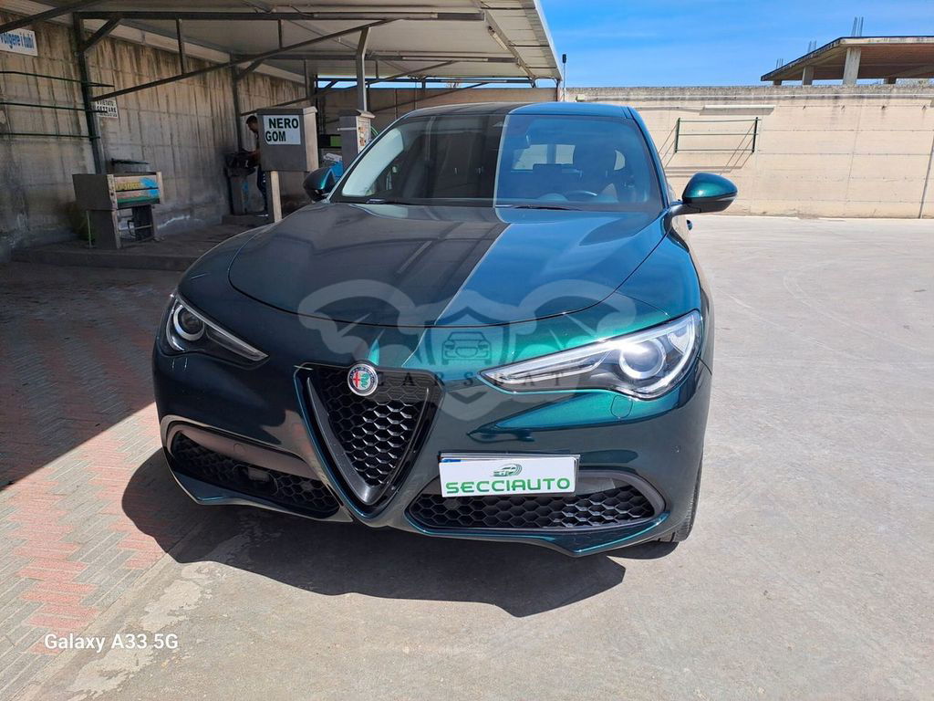 Alfa Romeo Stelvio 2021