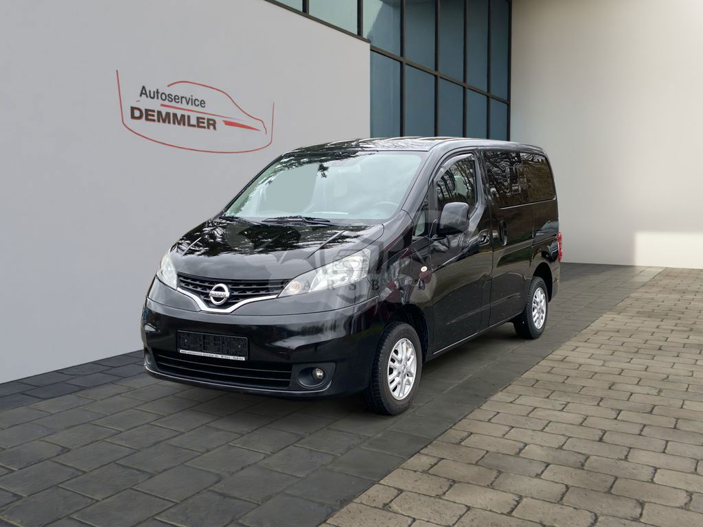 Nissan NV200 2012