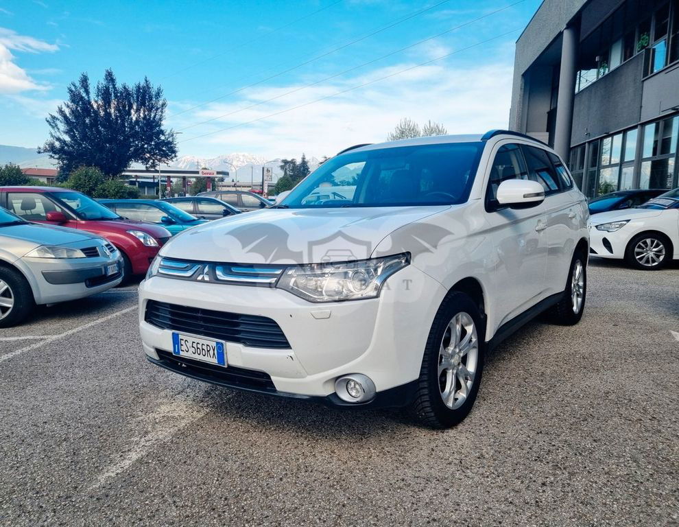 Mitsubishi Outlander 2013