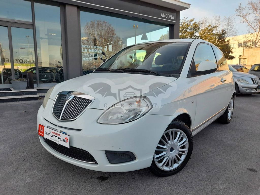 Lancia Ypsilon 2010