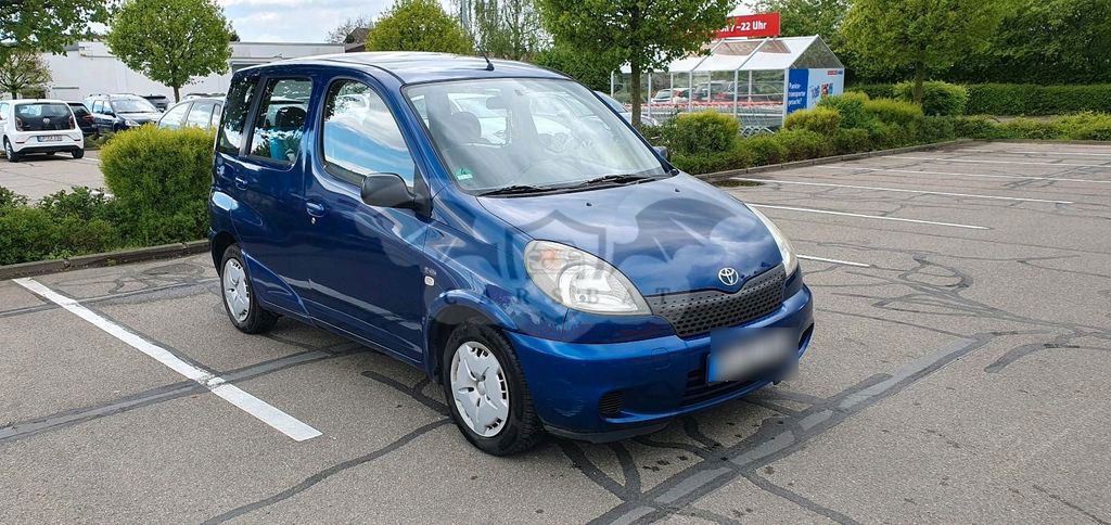 Toyota Verso 2000