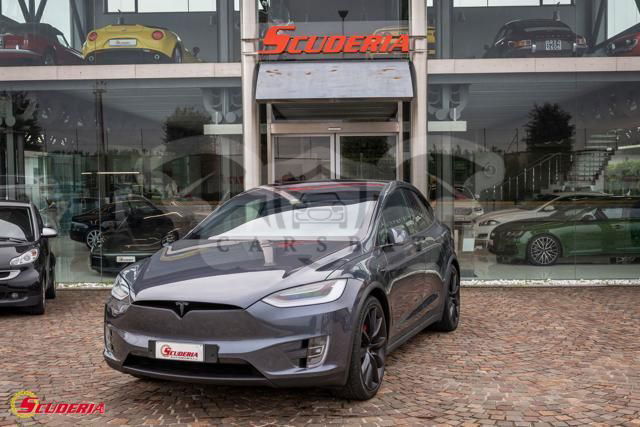 Tesla Model X 2020