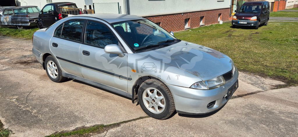Mitsubishi Carisma 1999