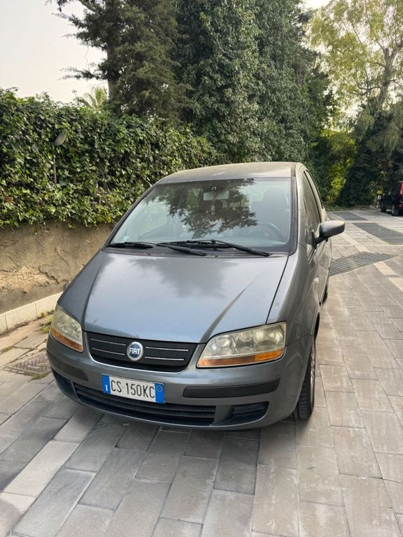 Fiat Idea 2005