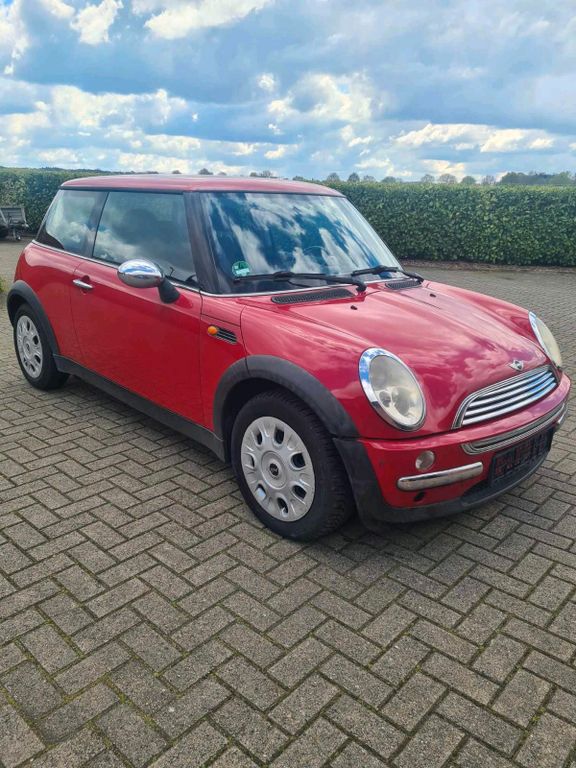Mini One 2004