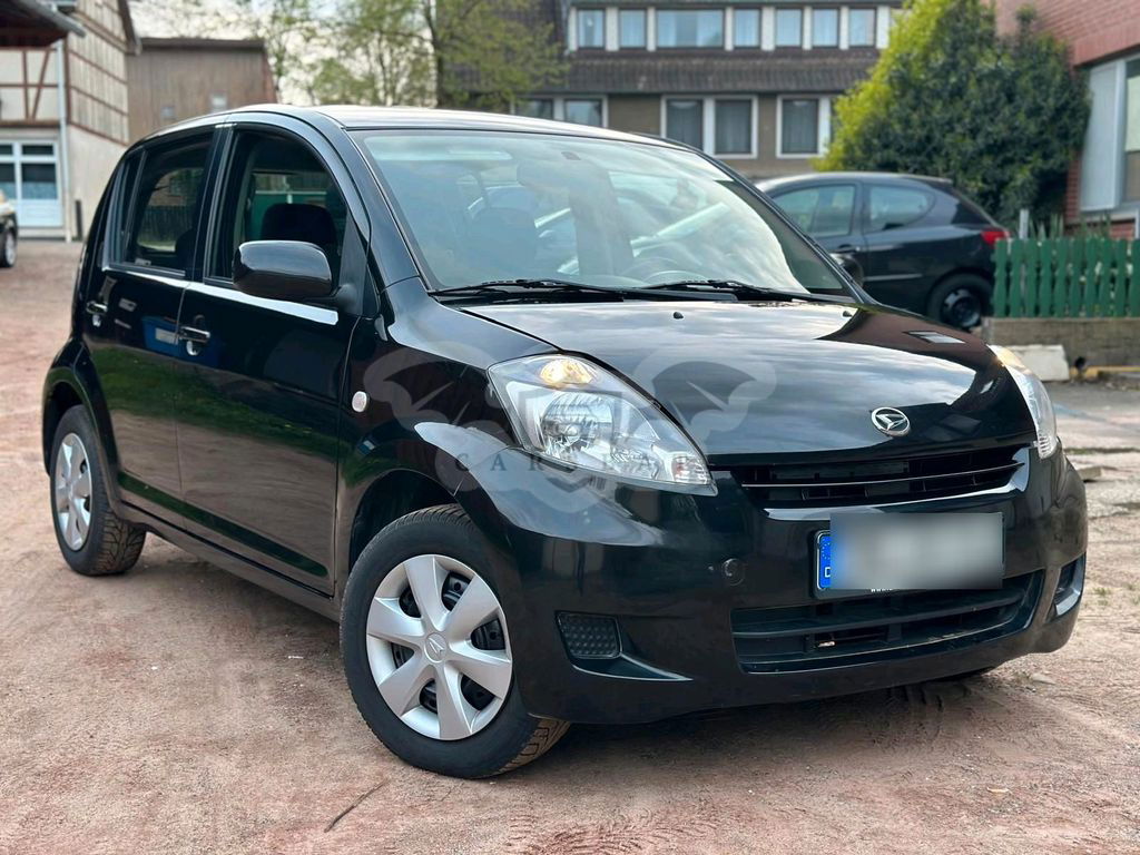 Daihatsu Sirion 2011