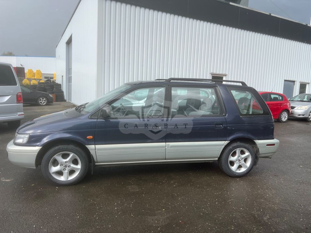 Mitsubishi Space Wagon 1998
