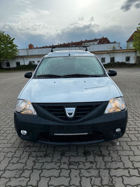 Dacia Logan 2011