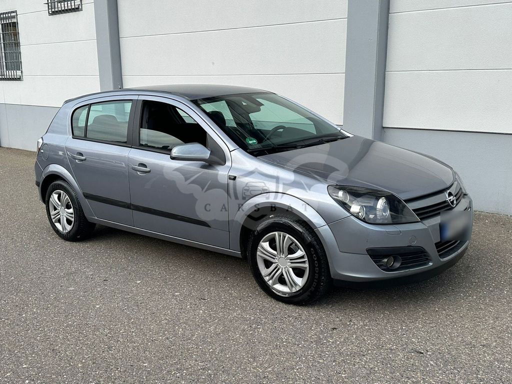 Opel Insignia 2005