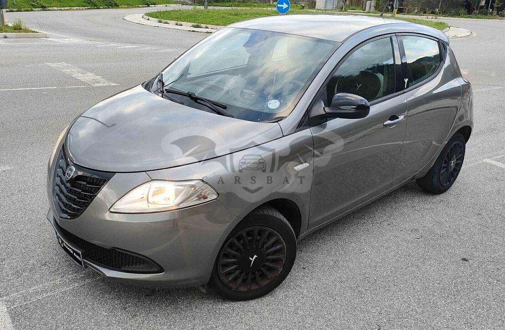 Lancia Ypsilon 2014