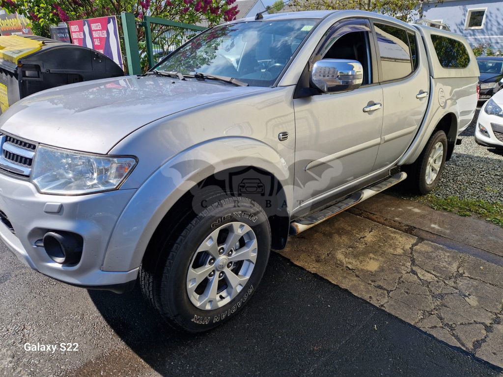 Mitsubishi L200 2014