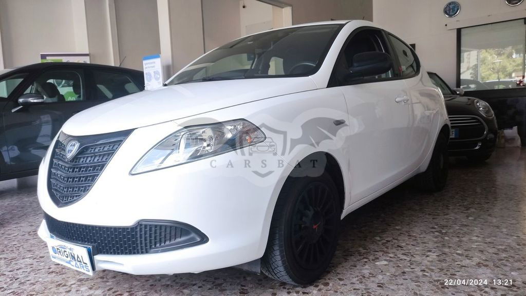 Lancia Ypsilon 2014