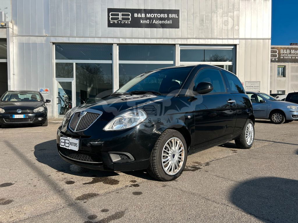 Lancia Ypsilon 2010
