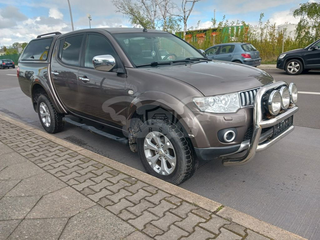 Mitsubishi L200 2011